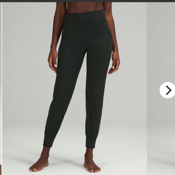 Lululemon Align High-Rise Joggers
Rainforest Green - Picture 3 of 4